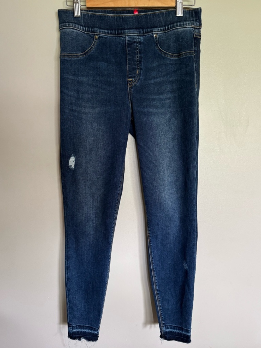 SPANX Distressed Skinny Jeans Dark Wash Raw Hem Pull-On Jeggings Size M